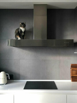 Вытяжка в стиле минимализм