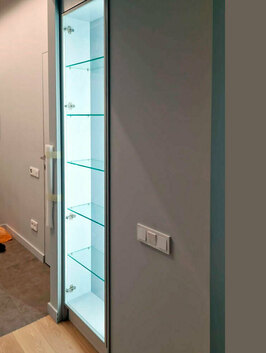 Витрина с подсветкой